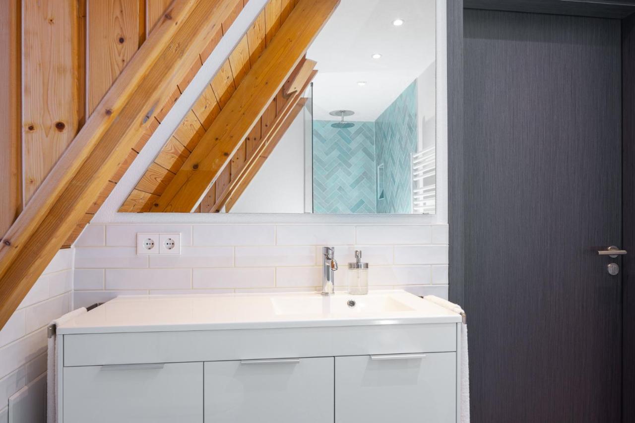Stadtmauer Apartments: Luxurious Family-Friendly Accommodations by the City Wall Noerdlingen Exterior photo